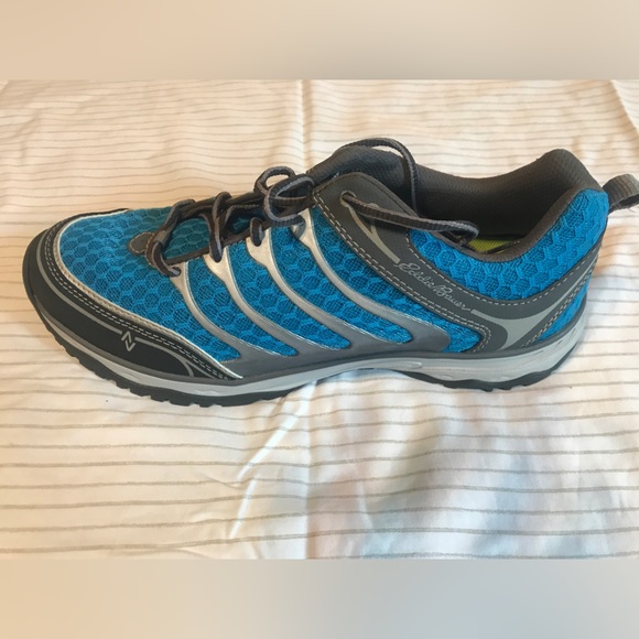NWOT Eddie Bauer Women’s Hiking Sneaker (Size 10) NEVER WORN! - Picture 5 of 7